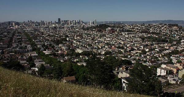 View of downtown San Francisco from Bernal Heights Park 1