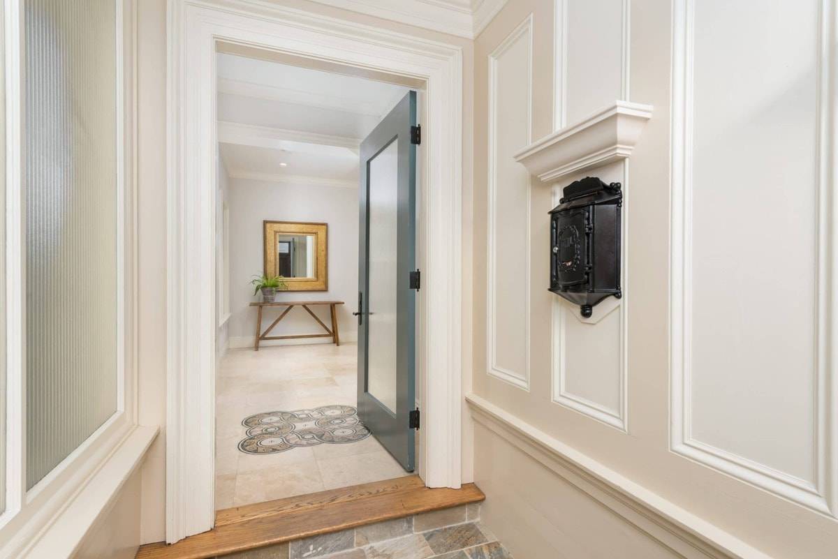 2912 Van Ness upper Hi res 0001