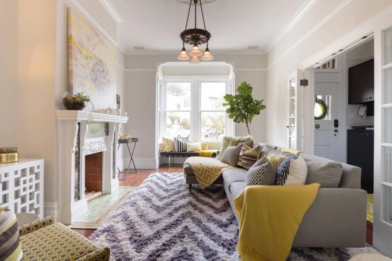 Living Room Before Best San Francisco Realtors Transformation