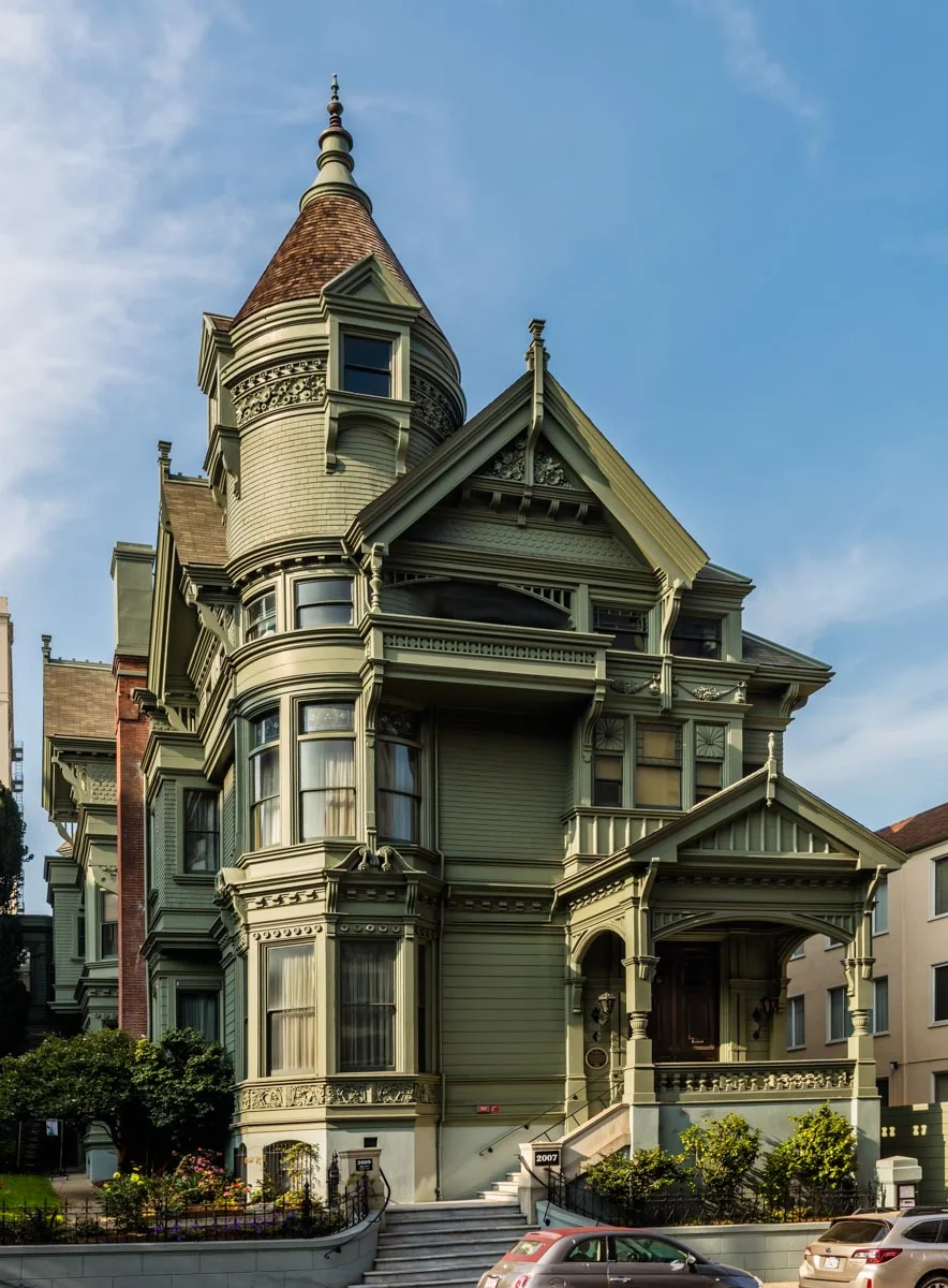 Exterior Photo of the Historic Victorian-Style Haas-Lilienthal House in Pacific Heights