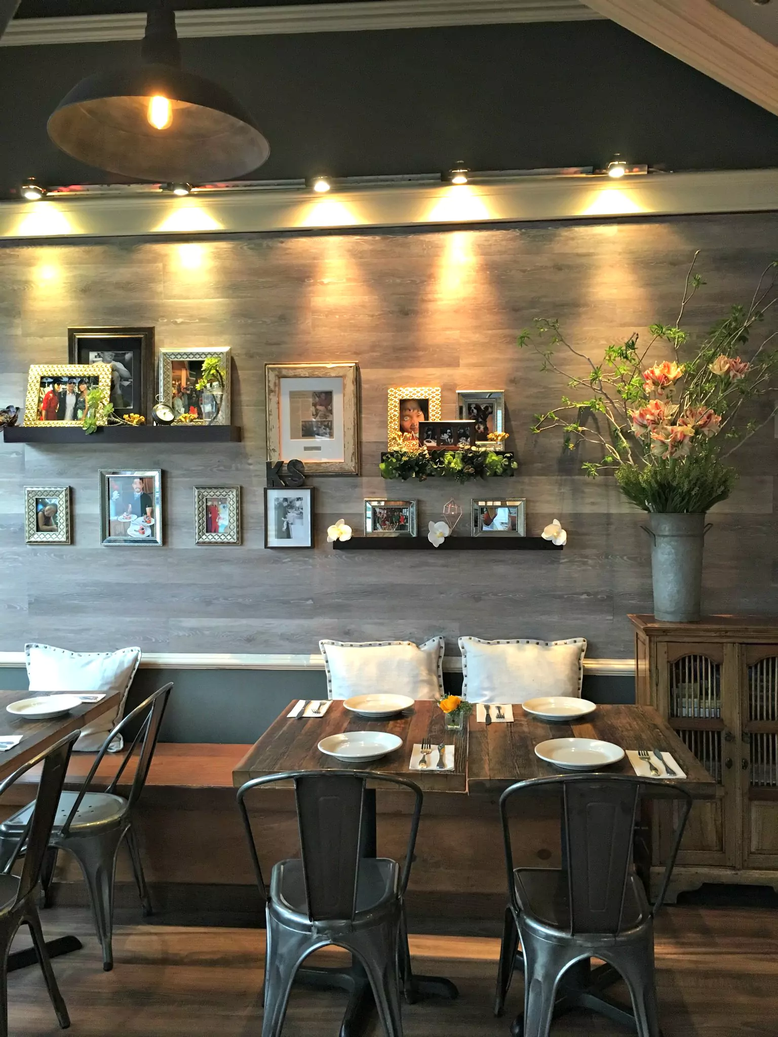 Cozy Dining and California Cuisine at Kitchen Story