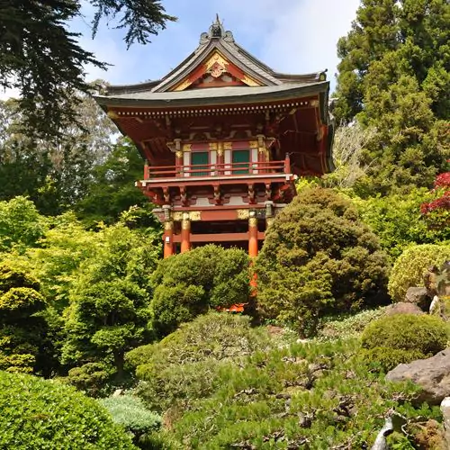 View of Japanese Tea Garden in Golden Gate Park in San Francisco