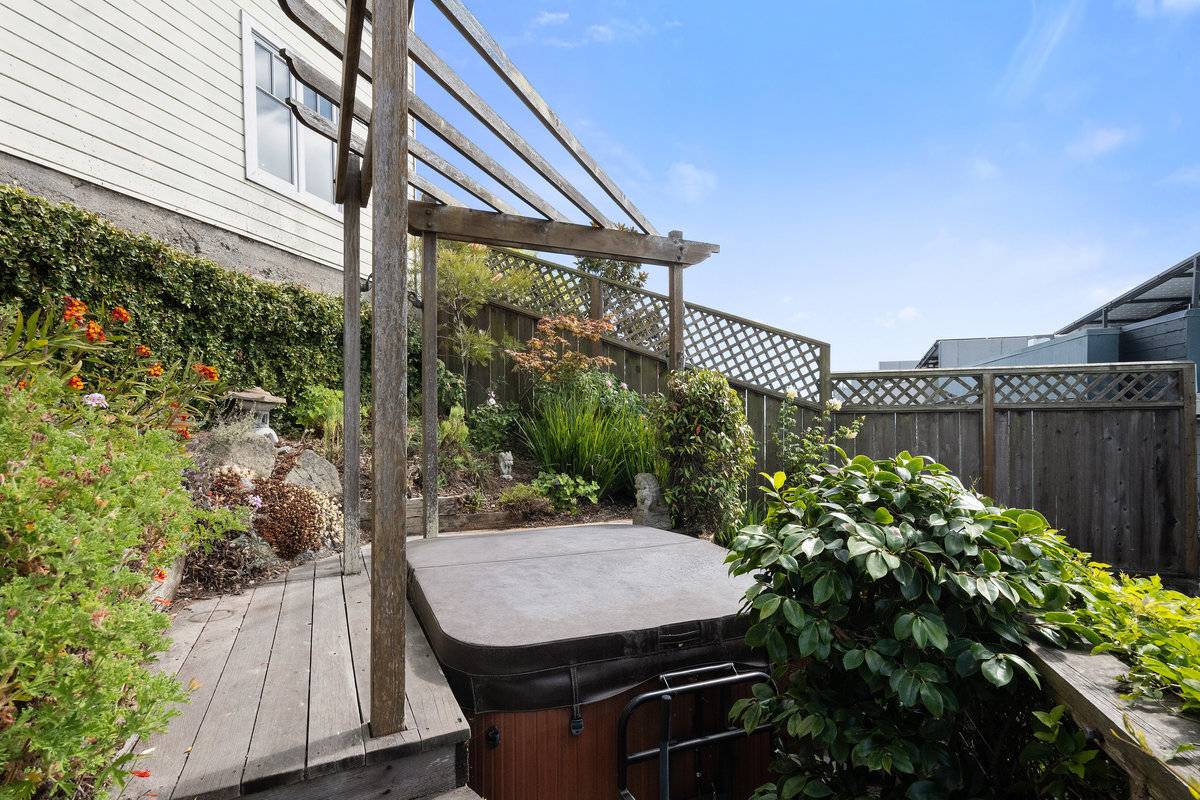 905 Kansas St #2 San Francisco Potrero Hill Condo for Sale by Top Listing Agent Danielle Lazier Vivre Real Estate (20)