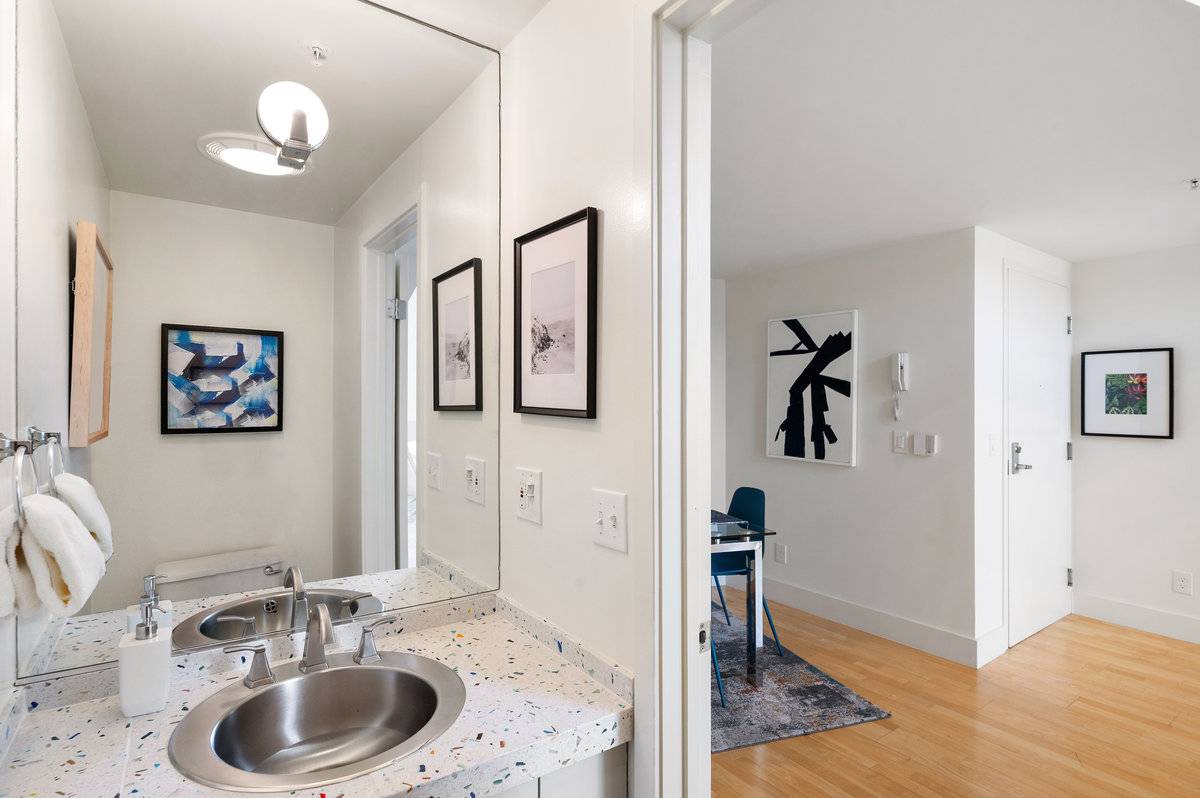 260 Clara St #1 San Francisco SoMa condo Danielle Lazier Vivre top real estate listing agents (17)