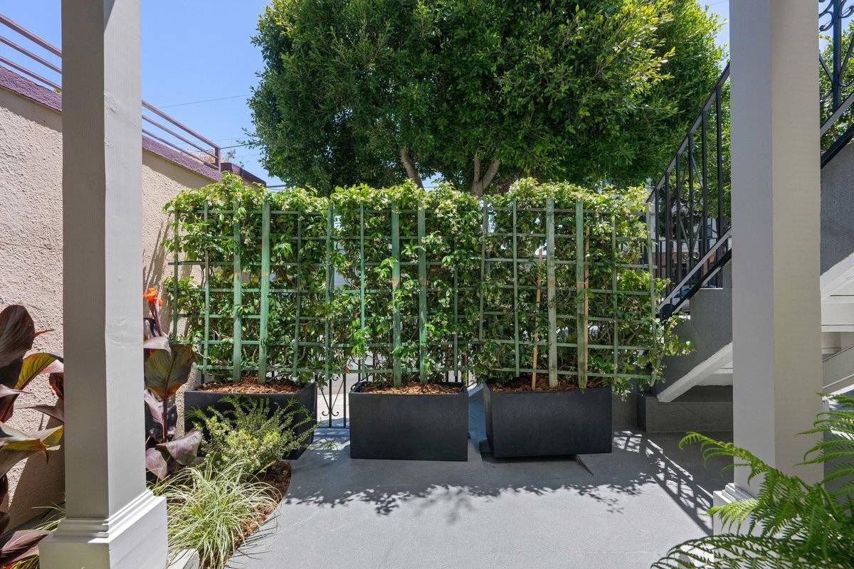 3790 Cesar Chavez St, San Francisco, CA 94110 Victorian home for sale by top Noe Valley real estate agents Danielle Lazier Vivre best SF Realtors (30)