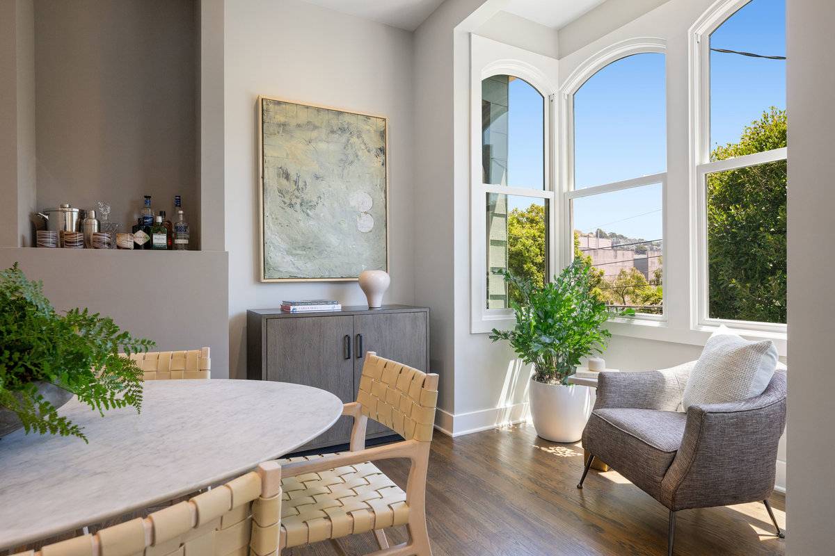 3790 Cesar Chavez St, San Francisco, CA 94110 Victorian home for sale by top Noe Valley real estate agents Danielle Lazier Vivre best SF Realtors (9)