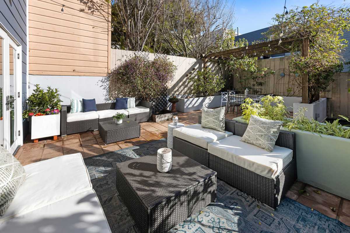 4133 Folsom St bernal heights san francisco home for sale real estate listing by top realtors danielle lazier vivre (21)