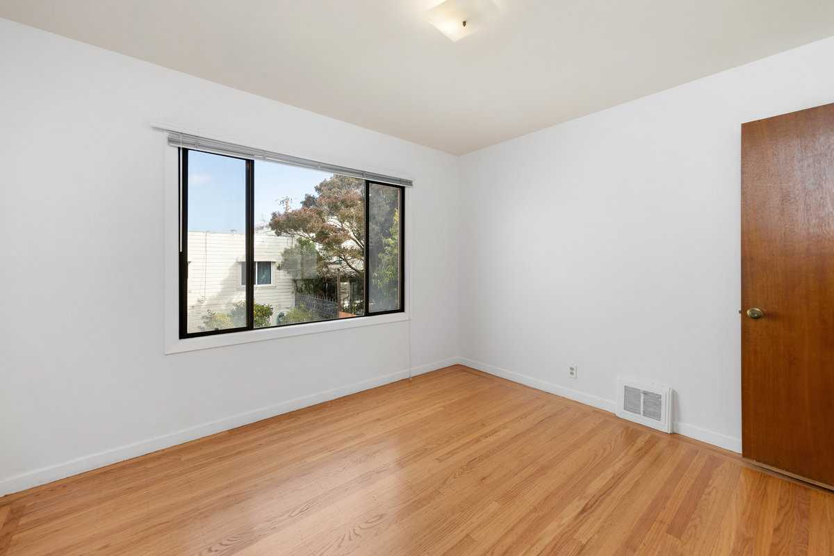 275 Mullen Ave San Francisco CA 94110 bernal heights home for sale top SF realtors Danielle Lazier Vivre real estate agents (13)