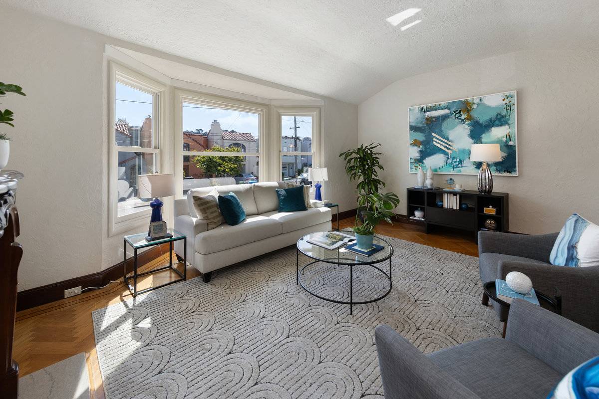 1751 25th Ave San Francisco CA 94122 central sunset home for sale by top listing agent best sf realtors danielle lazier vivre real estate (5)
