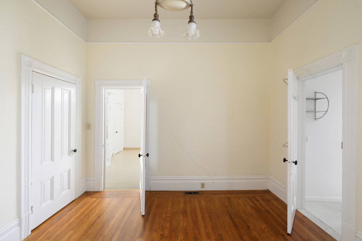 258 260 Jersey St, San Francisco, CA 94114 noe valley duplex investment property home for sale by top sf realtors danielle lazier vivre real estate agents (10)