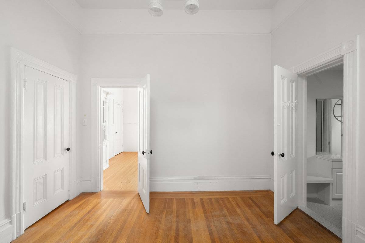 258 260 Jersey St, San Francisco, CA 94114 noe valley duplex investment property home for sale by top sf realtors danielle lazier vivre real estate agents (24)