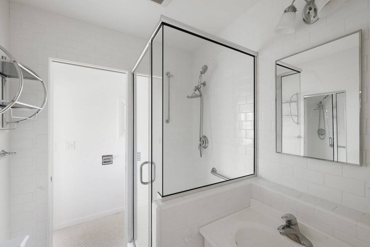 258 260 Jersey St, San Francisco, CA 94114 noe valley duplex investment property home for sale by top sf realtors danielle lazier vivre real estate agents (25)