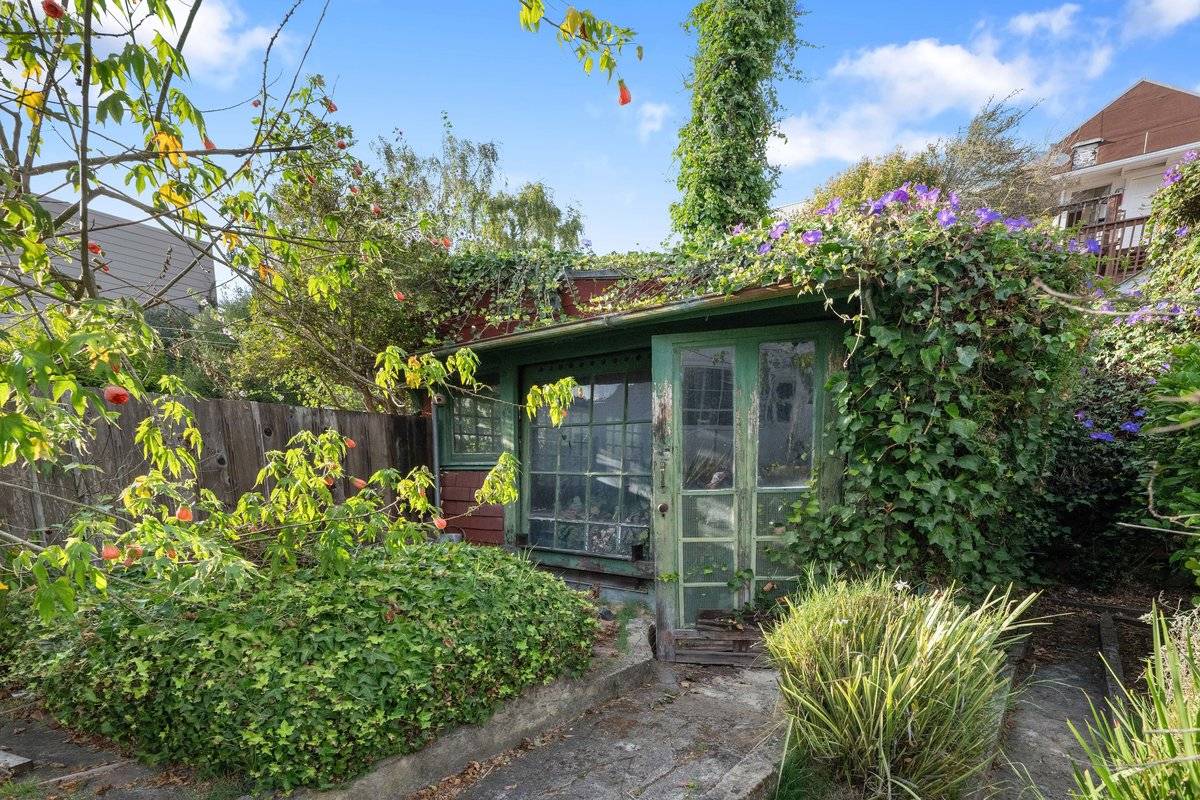 258 260 Jersey St, San Francisco, CA 94114 noe valley duplex investment property home for sale by top sf realtors danielle lazier vivre real estate agents (31)