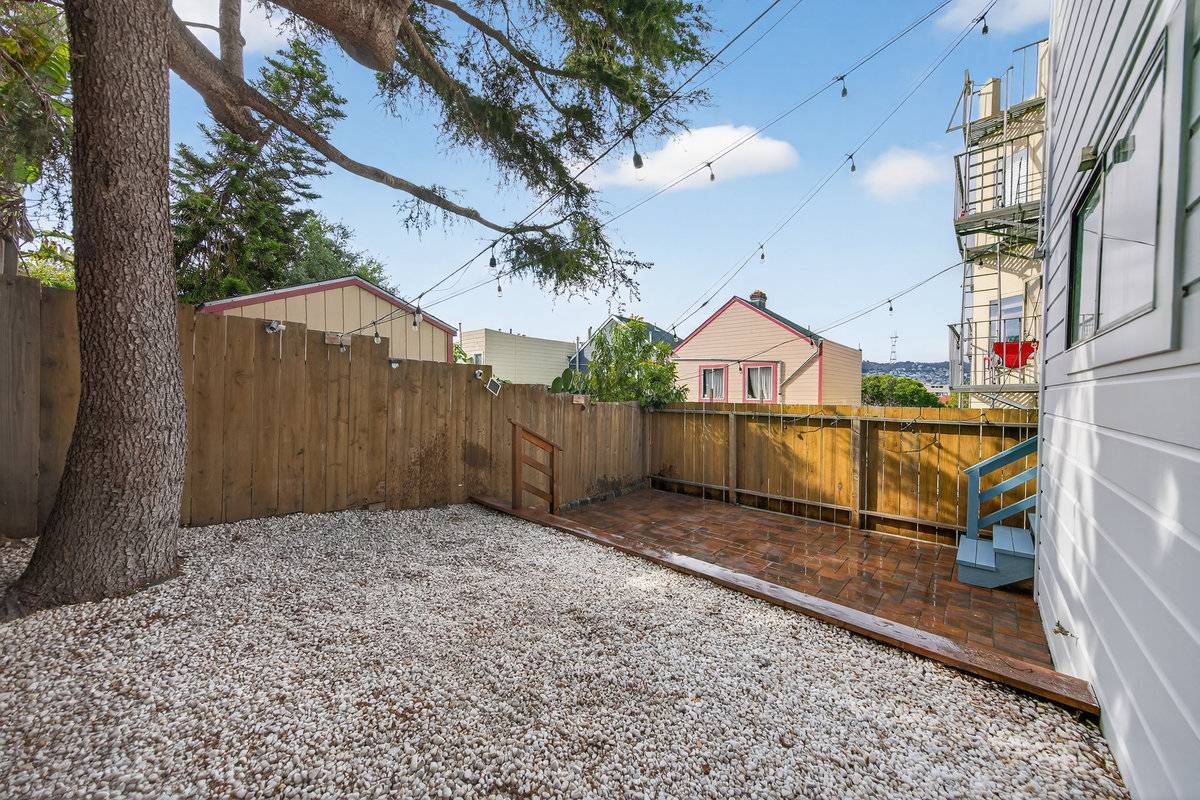 2325 Mariposa St San Francisco Potrero Hill home for sale by top best SF realtor agent Danielle Lazier Vivre real estate (3)