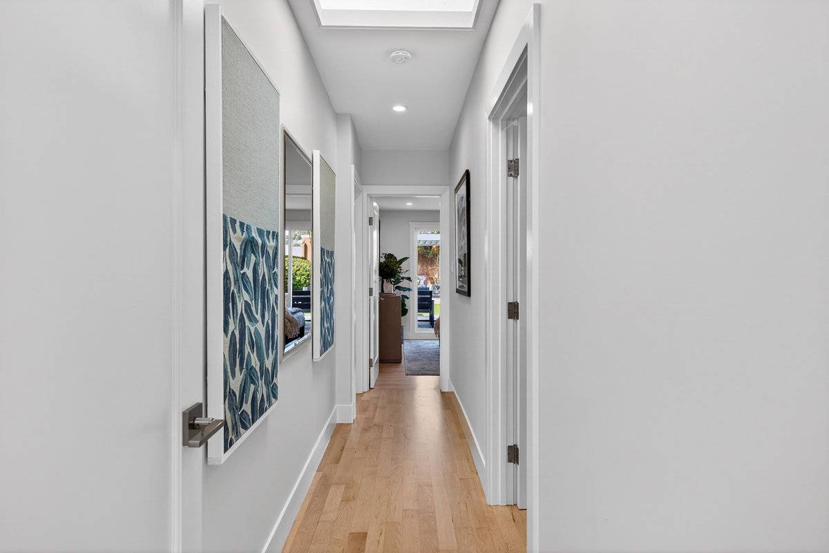 54 Marston Ave, San Francisco, CA 94112 Sunnyside home for sale property listing by top realtor agents Danielle Lazier Vivre Real Estate (11)