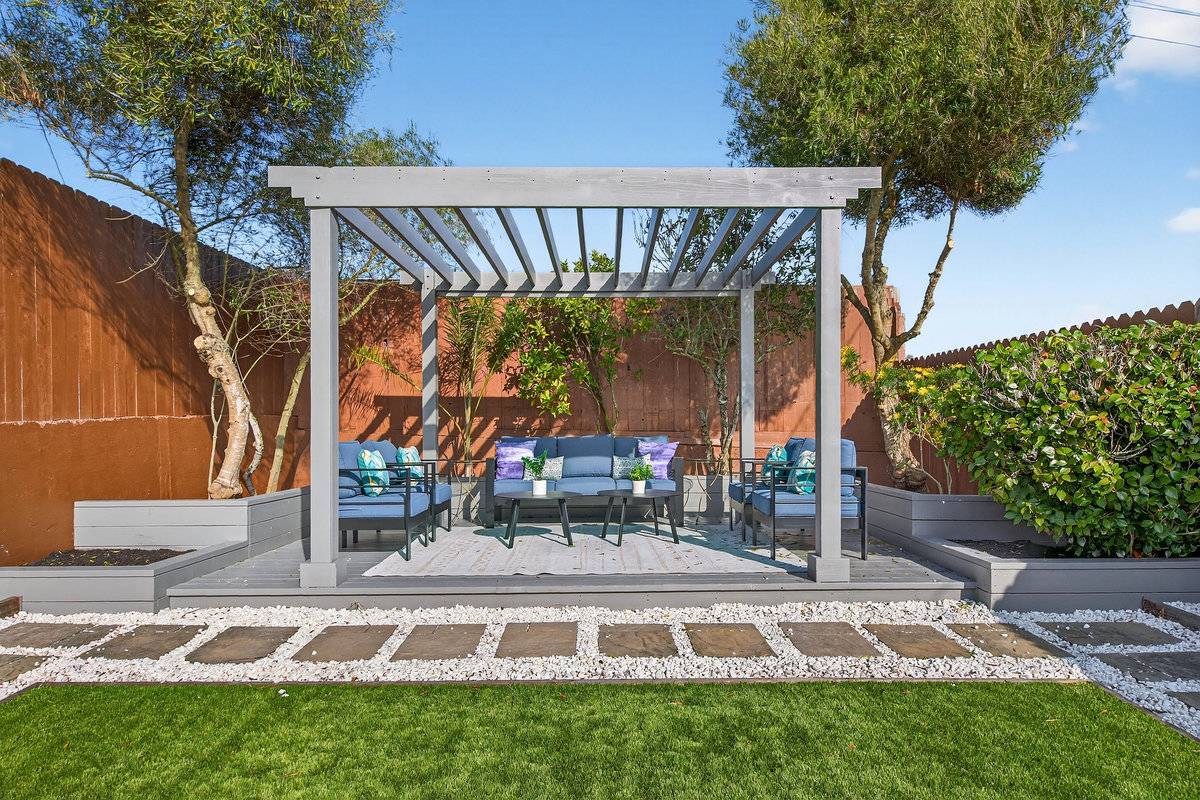 54 Marston Ave, San Francisco, CA 94112 Sunnyside home for sale property listing by top realtor agents Danielle Lazier Vivre Real Estate (25)