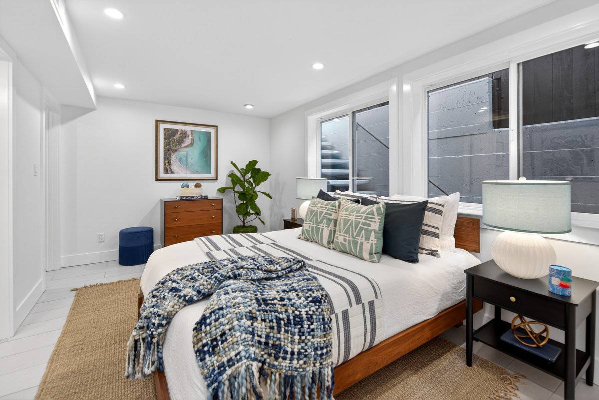 54 Marston Ave, San Francisco, CA 94112 Sunnyside home for sale property listing by top realtor agents Danielle Lazier Vivre Real Estate (32)