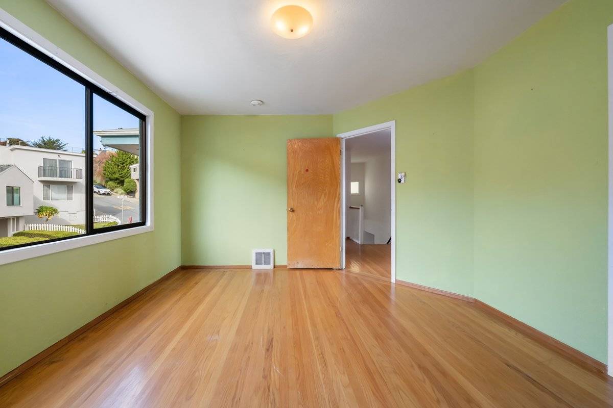 201 Molimo Dr, San Francisco, CA 94127 miraloma park home for sale top SF realtor listing agent danielle lazier vivre real estate (13)