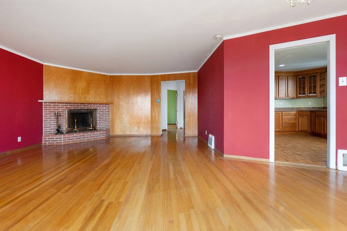 201 Molimo Dr, San Francisco, CA 94127 miraloma park home for sale top SF realtor listing agent danielle lazier vivre real estate (7)