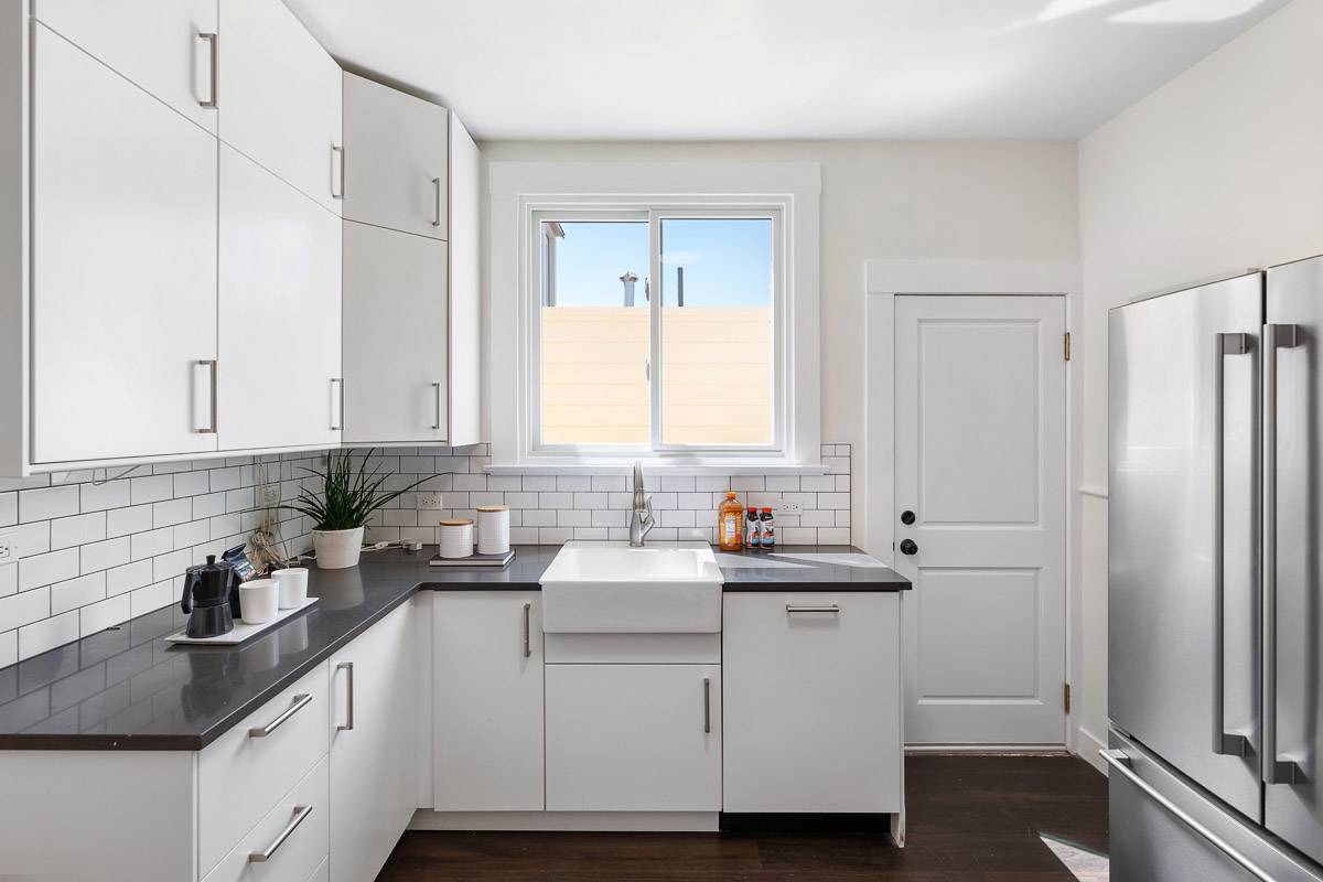 535 40th Ave, San Francisco, CA 94121 outer richmond home for sale by danielle lazier vivre real estate top best sf realtor agents (19)