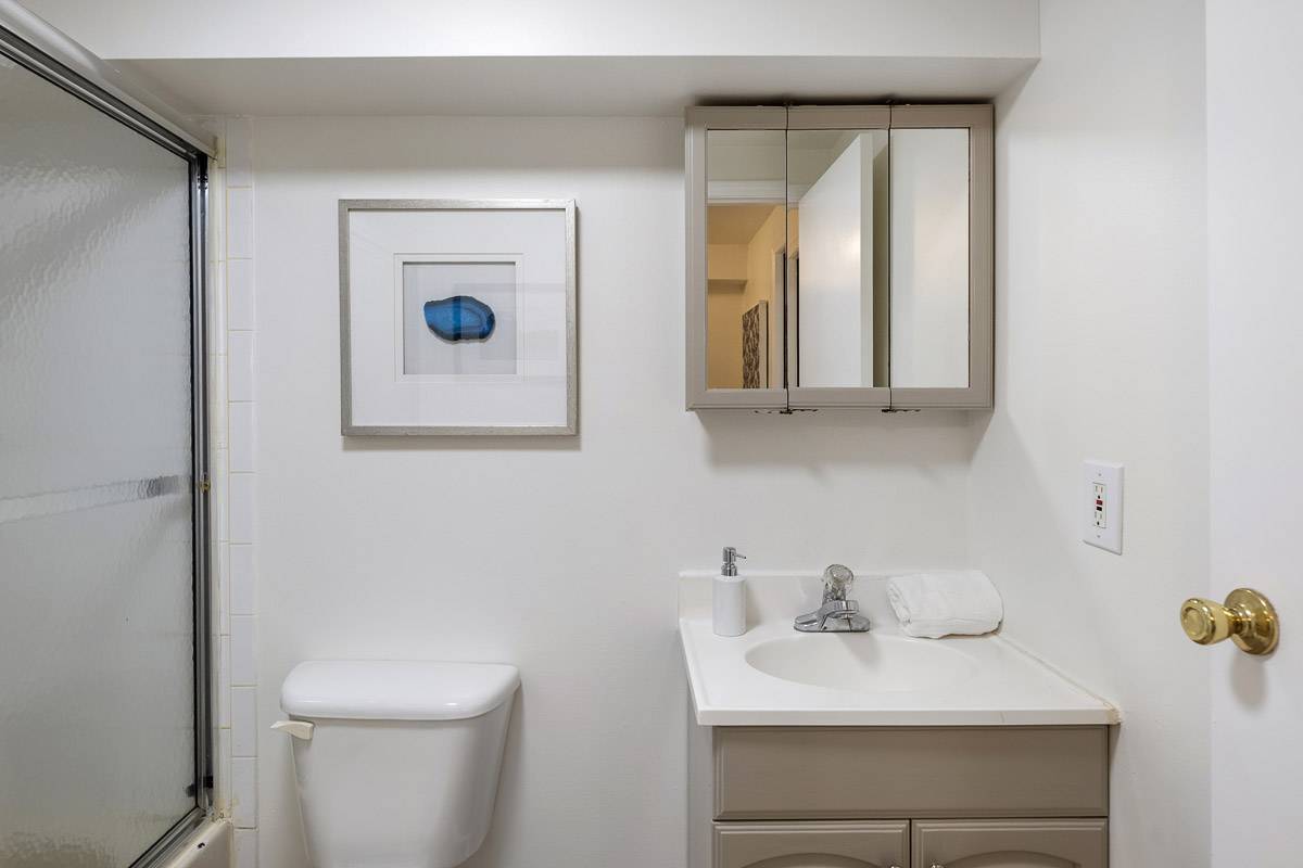 535 40th Ave, San Francisco, CA 94121 outer richmond home for sale by danielle lazier vivre real estate top best sf realtor agents (39)