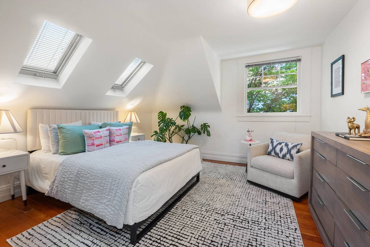 1815 Vallejo St, San Francisco, CA 94123 luxury home for sale pacific heights mansion top sf realtor danielle lazier vivre real estate (77)