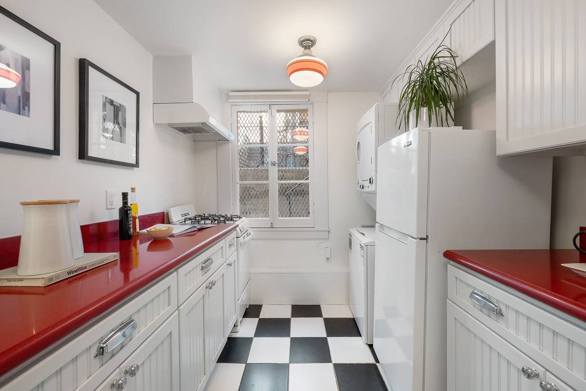 1815 Vallejo St, San Francisco, CA 94123 luxury home for sale pacific heights mansion top sf realtor danielle lazier vivre real estate (92)