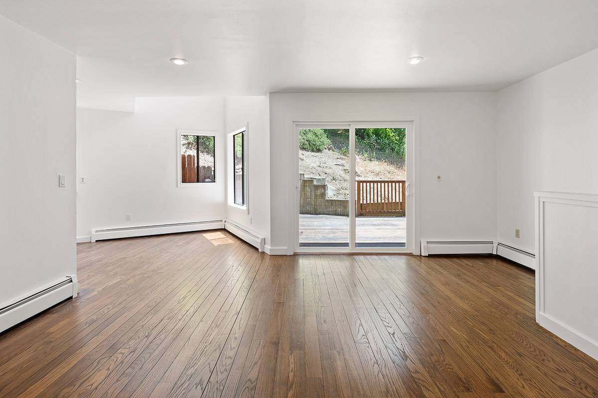 36 Bonnie Brae Dr, Novato, CA 94949 Marin Country Club home for sale by top San Francisco Realtor Danielle Lazier Vivre Real Estate Best SF Agents (14)
