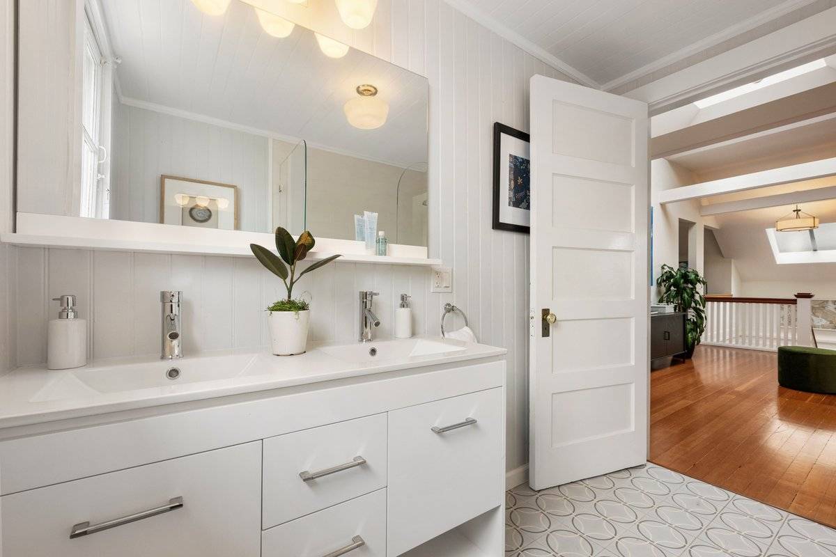 1815 vallejo bathroom pickup 2