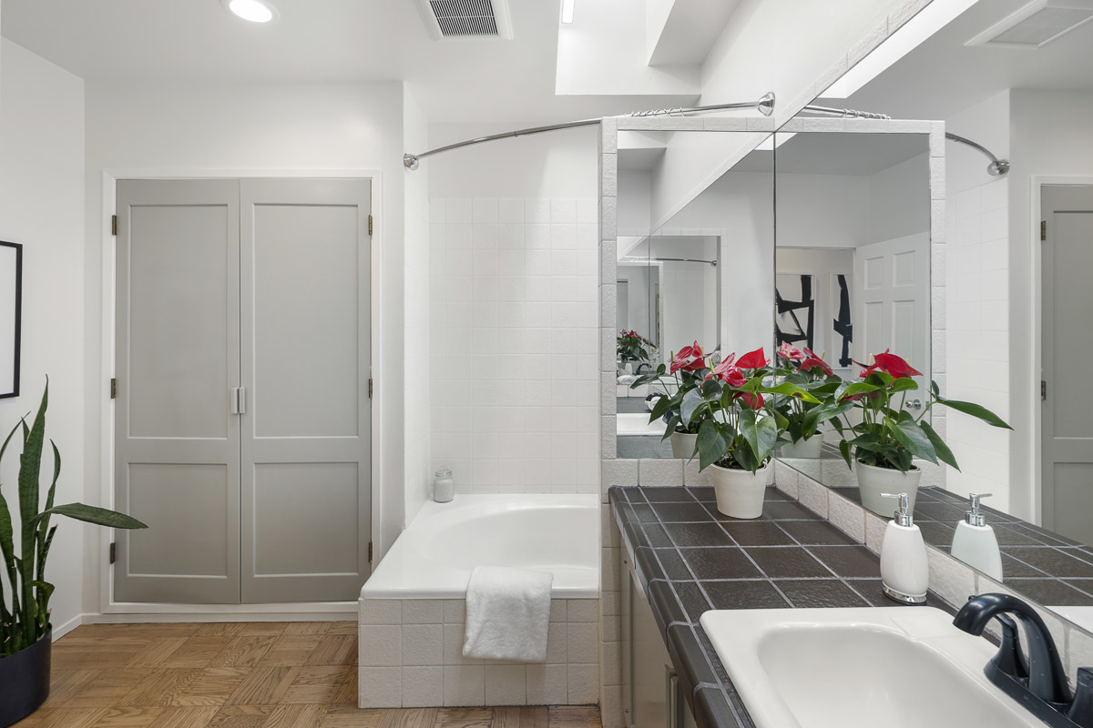2126 18th St, San Francisco, CA 94107 potrero hill home for sale danielle lazier vivre top sf realtor agents (20)