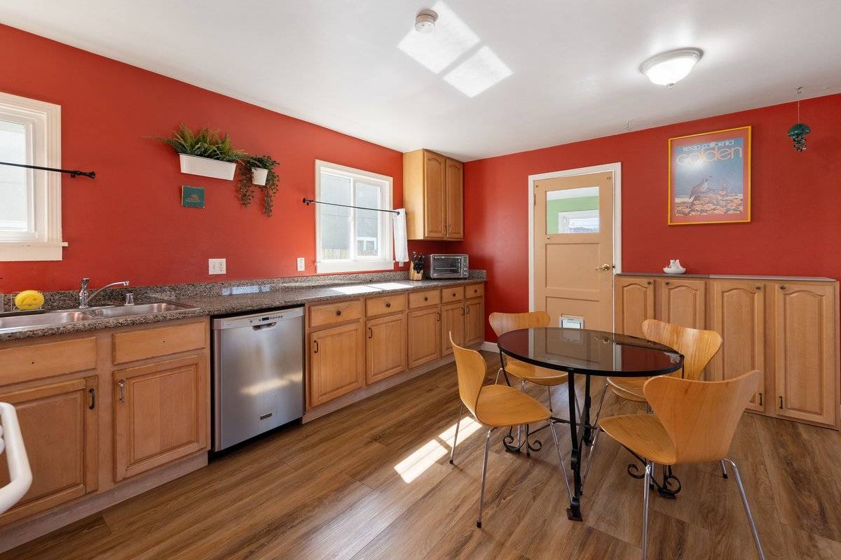 44 Carmel Ave, Pacifica, CA 94044 home for sale top sf bay area listing agent danielle lazier vivre real estate realtors (19)