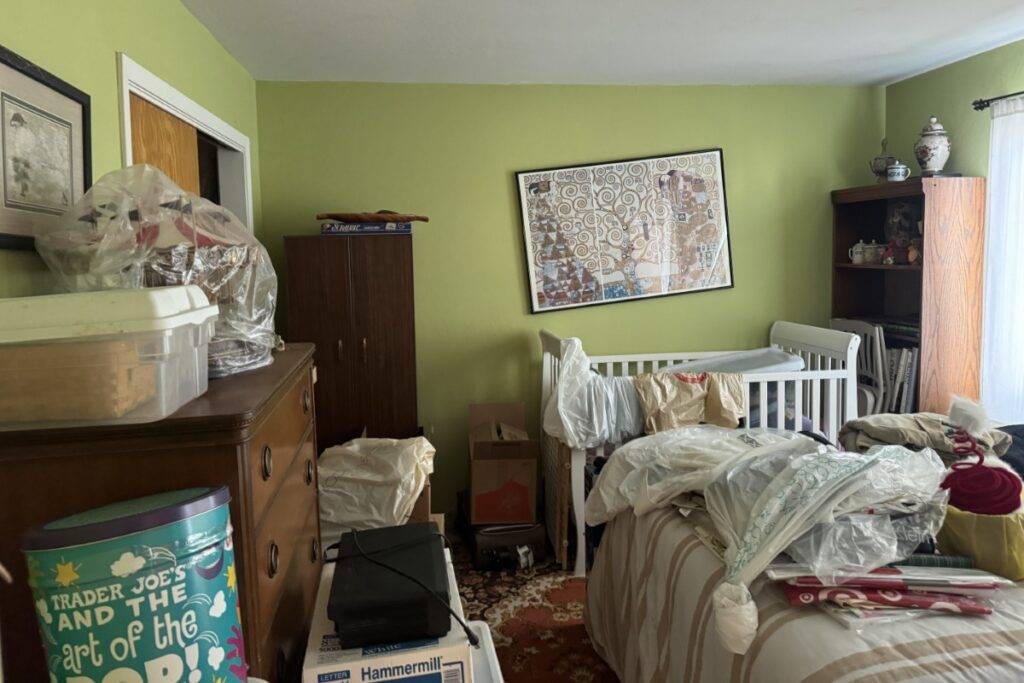 Bedroom Before - sell your house with the best SF realtor agents Danielle Lazier Vivre Real Estate