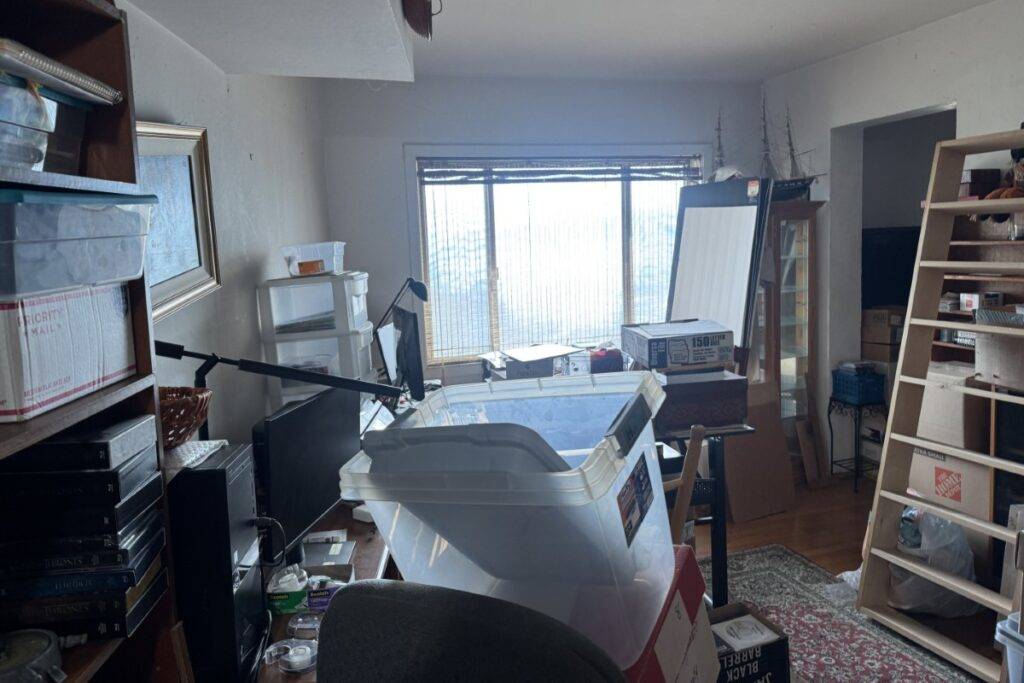 Room 1 Before - sell your house with the best SF realtor agents Danielle Lazier Vivre Real Estate