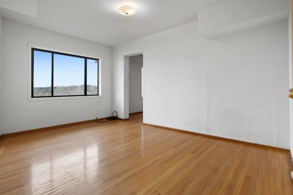 Room 1 After - sell your house with the best SF realtor agents Danielle Lazier Vivre Real Estate