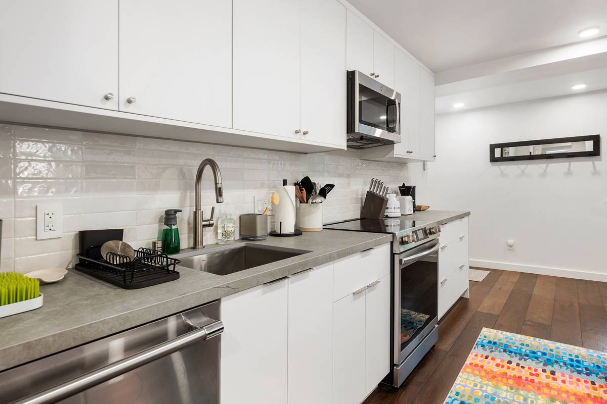 428 27th St Unit A, San Francisco, CA 94131 Noe Valley Modern Victorian Apartment with Private Entrance for Rent (13)
