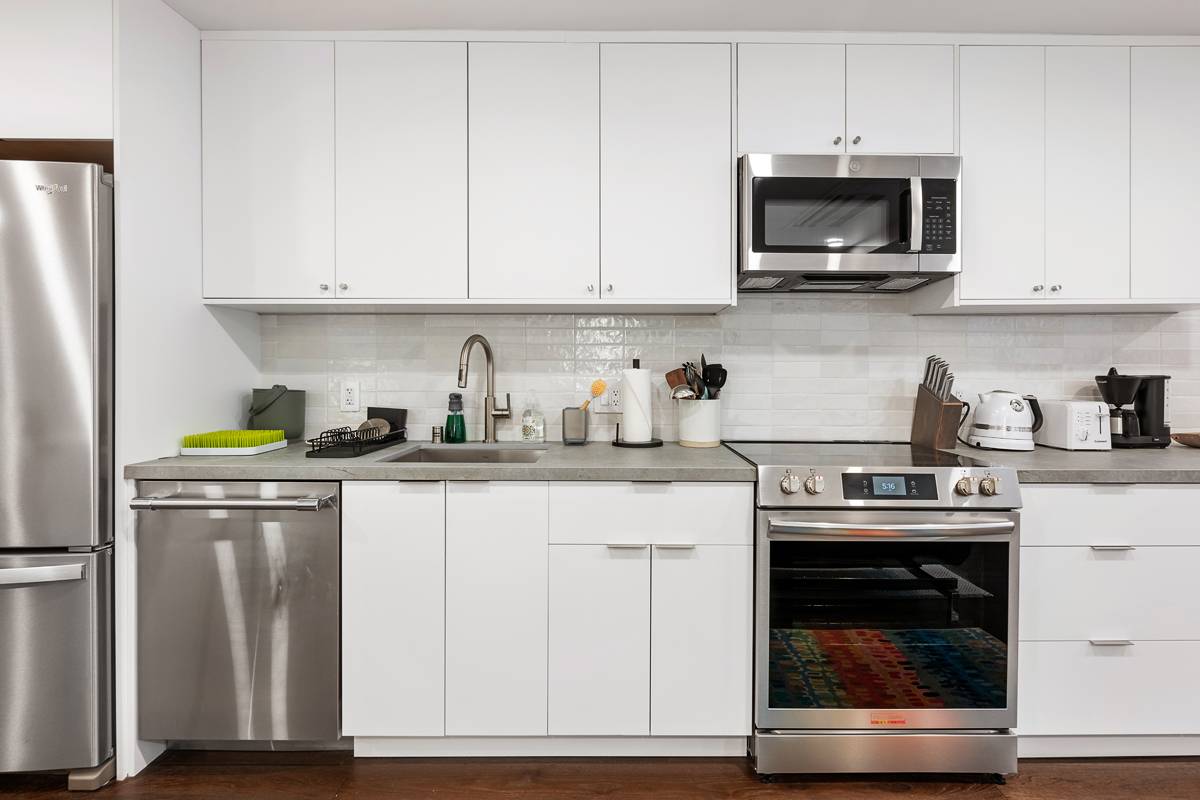 428 27th St Unit A, San Francisco, CA 94131 Noe Valley Modern Victorian Apartment with Private Entrance for Rent (14)