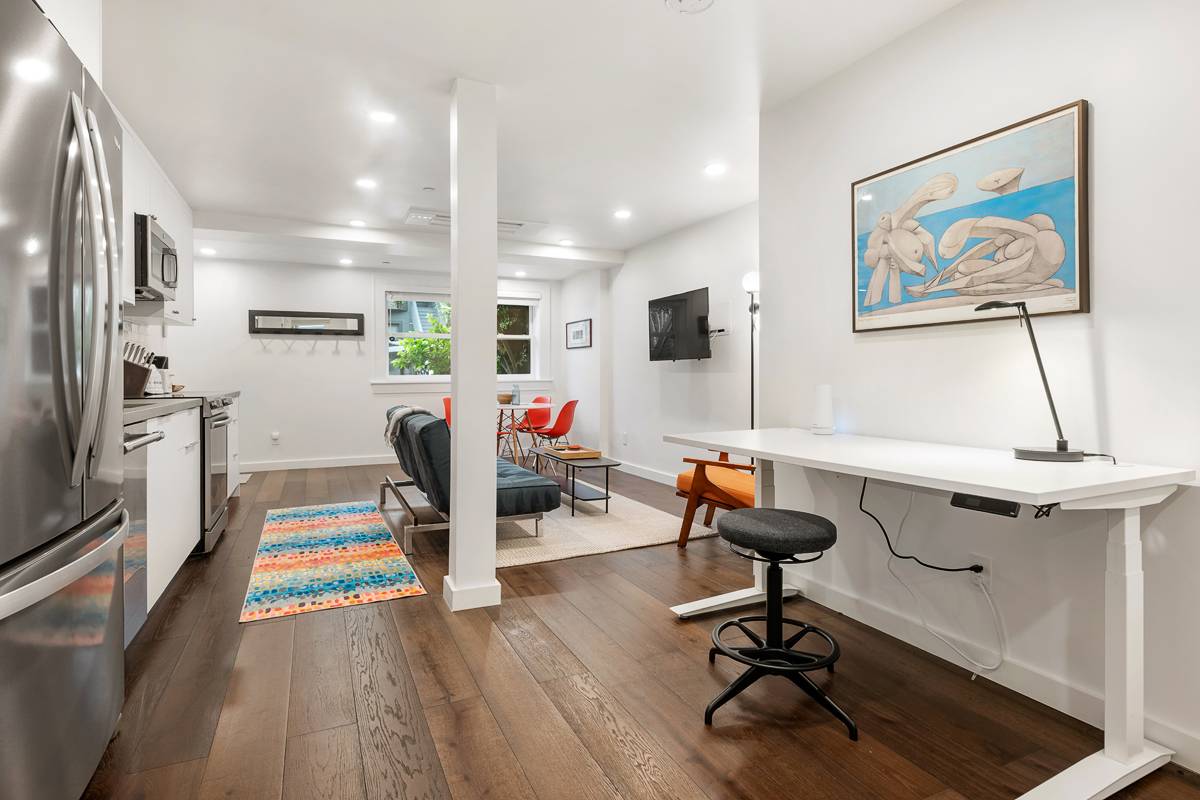 428 27th St Unit A, San Francisco, CA 94131 Noe Valley Modern Victorian Apartment with Private Entrance for Rent (16)