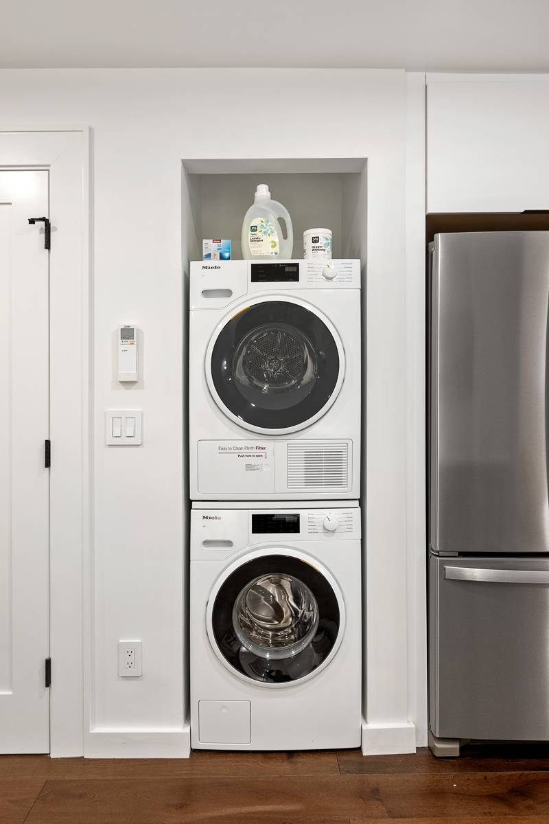 428 27th St Unit A, San Francisco, CA 94131 Noe Valley Modern Victorian Apartment with Private Entrance for Rent (23)