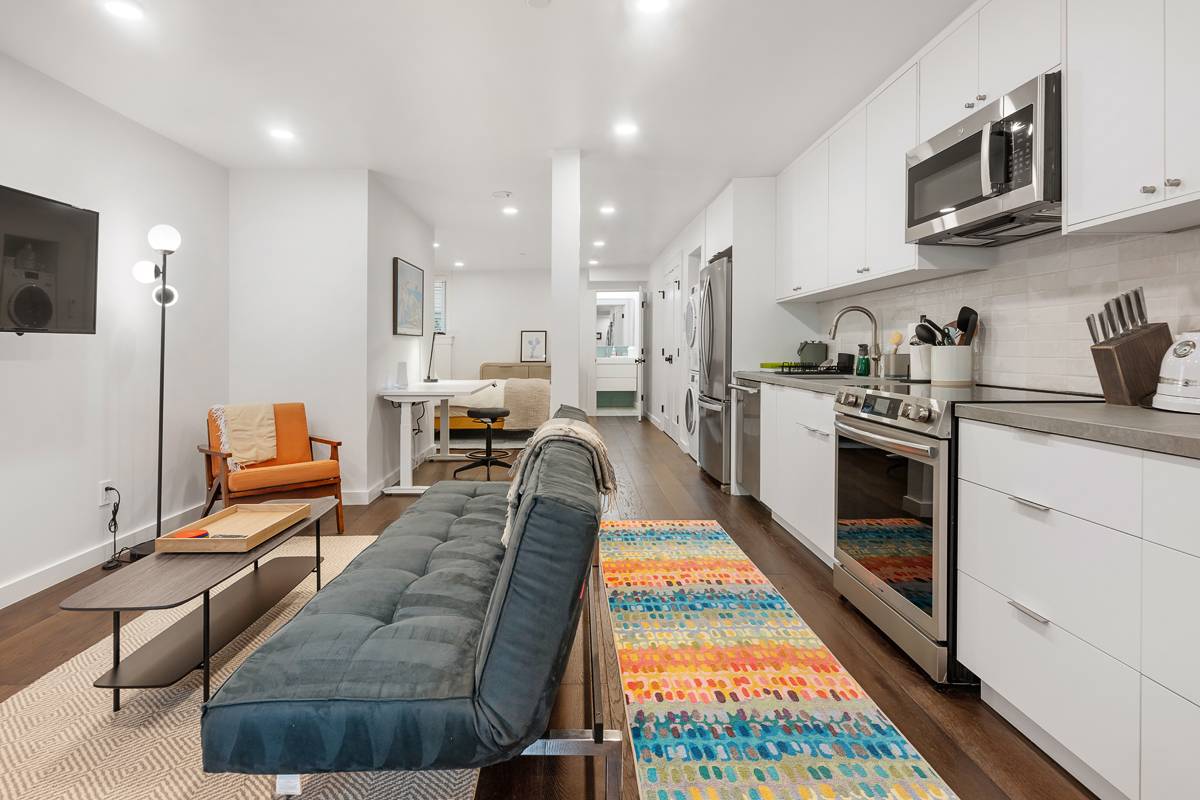 428 27th St Unit A, San Francisco, CA 94131 Noe Valley Modern Victorian Apartment with Private Entrance for Rent (6)