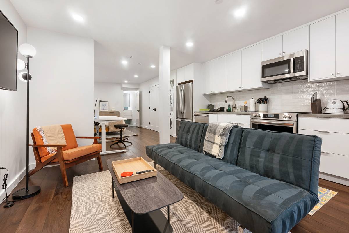 428 27th St Unit A, San Francisco, CA 94131 Noe Valley Modern Victorian Apartment with Private Entrance for Rent (7)