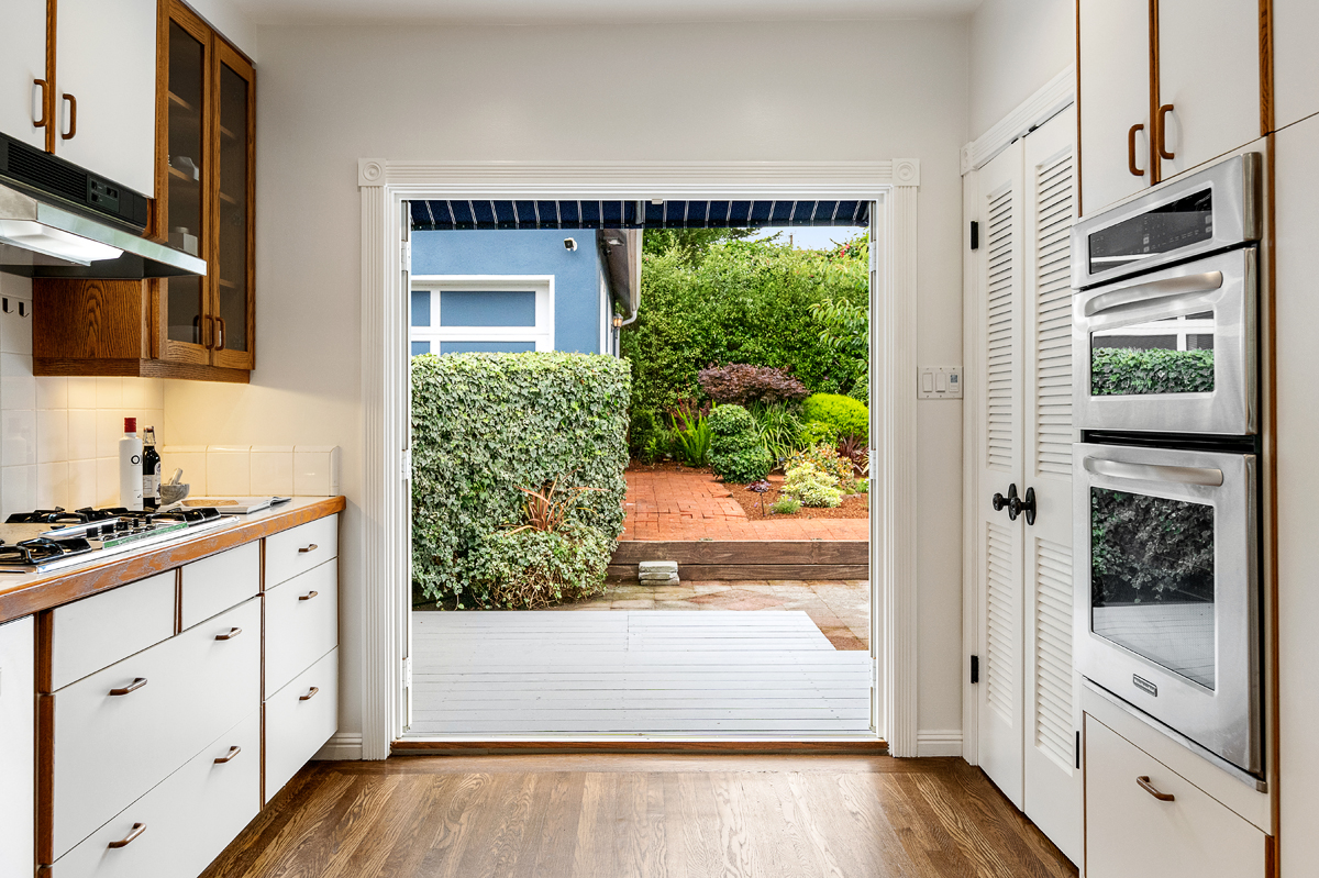 1985 8th Ave, San Francisco, CA 94116 best sf realtor agent danielle lazier vivre (11)