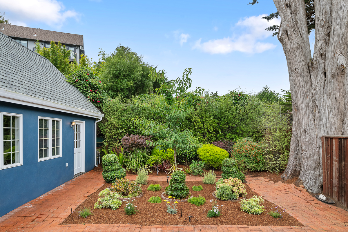 1985 8th Ave, San Francisco, CA 94116 best sf realtor agent danielle lazier vivre (26)
