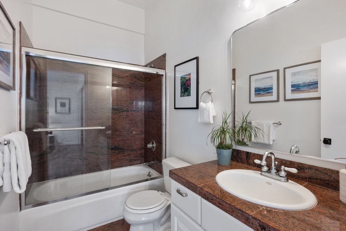 3812A 24th St, San Francisco, CA 94114 Noe Valley condo for sale top SF realtor agent Danielle Lazier Vivre Real Estate (21)