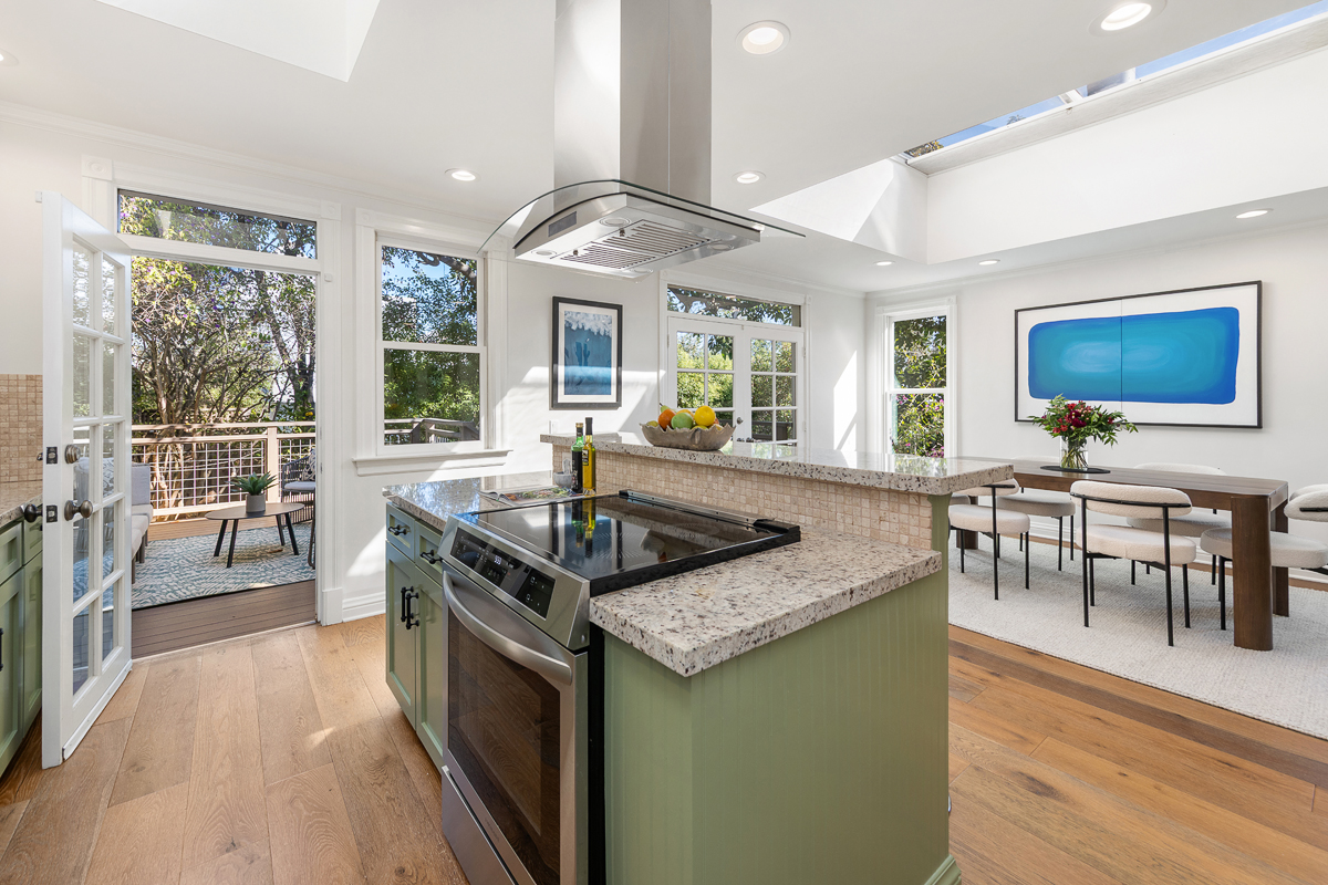 414 27th St, San Francisco, CA 94131 noe valley victorian home top sf listing agent danielle lazier vivre (8)