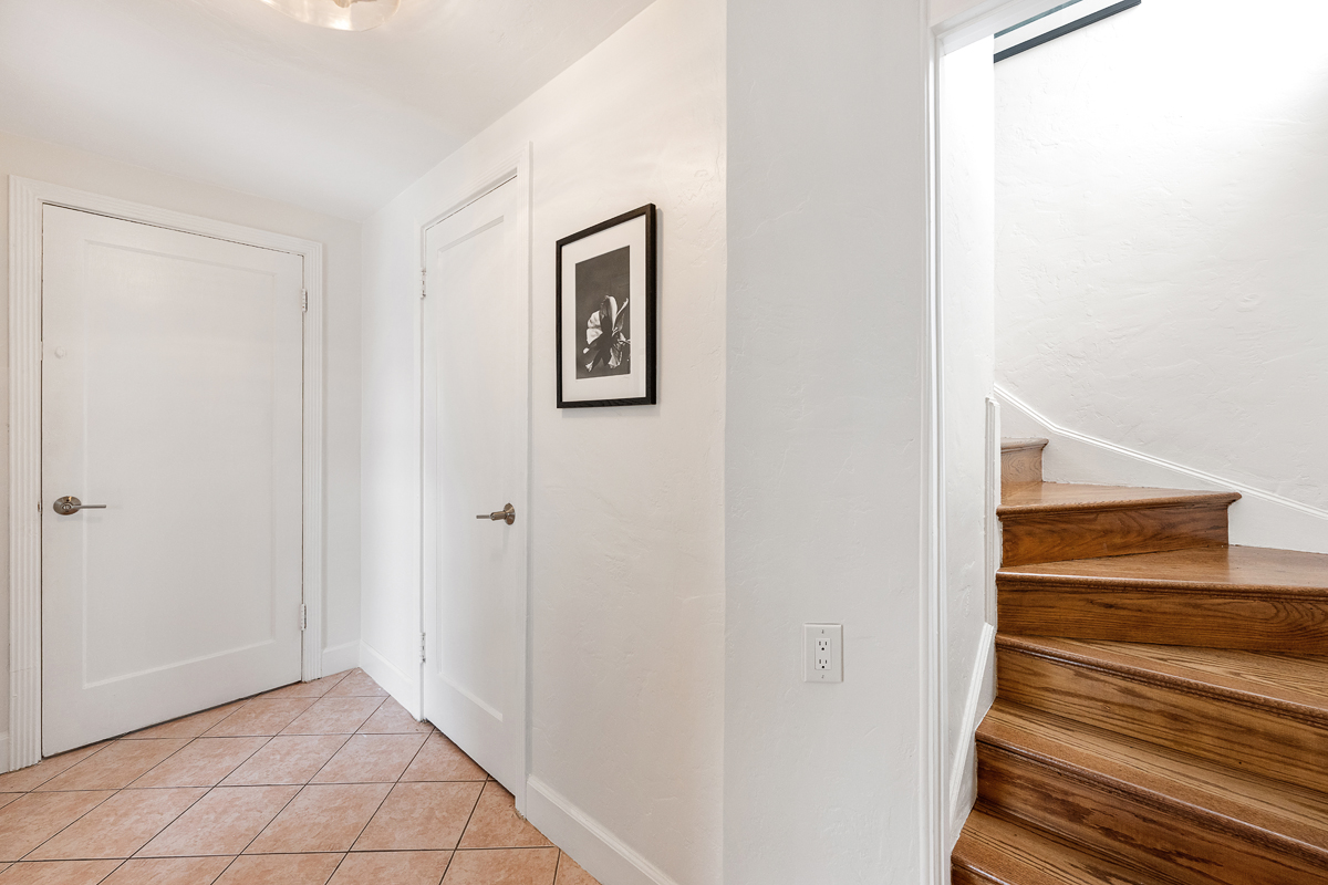 4351 Ulloa St, San Francisco, CA 94116 outer parkside home for sale top sf realtor danielle lazier vivre real estate agents (14)