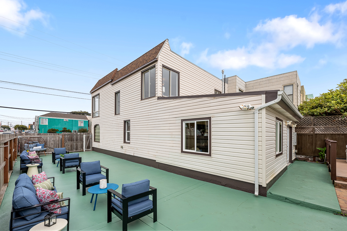 4351 Ulloa St, San Francisco, CA 94116 outer parkside home for sale top sf realtor danielle lazier vivre real estate agents (23)